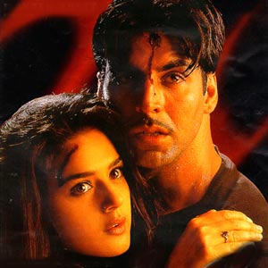 Preity Zinta and Akshay Kumar in Sangharsh