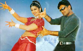 Rambha and Sunil Shetty in Krodh