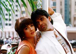 Sunil Shetty and Raveena Tandon